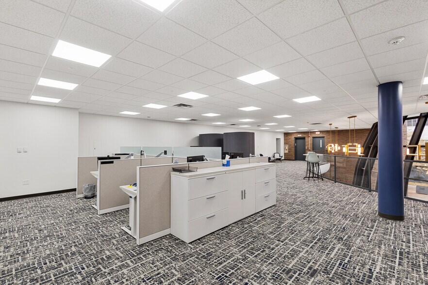 More Photos Of 315 S Kalamazoo Mall, Kalamazoo Office For Sale