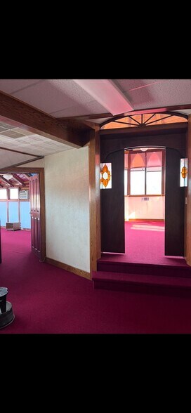 More Photos Of 84 Park Ave, Flemington Office For Lease