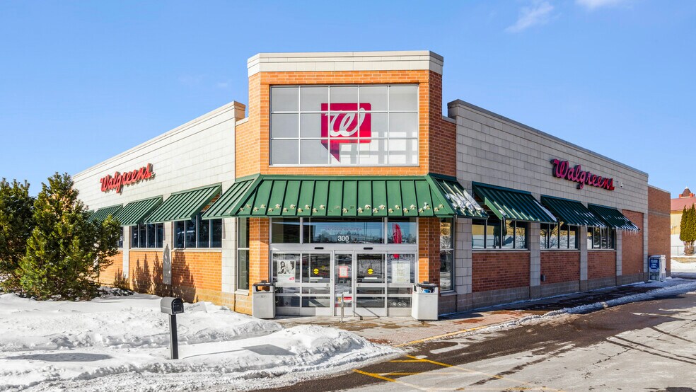 More Photos Of 300 E F St, Iron Mountain Drugstore For Sale