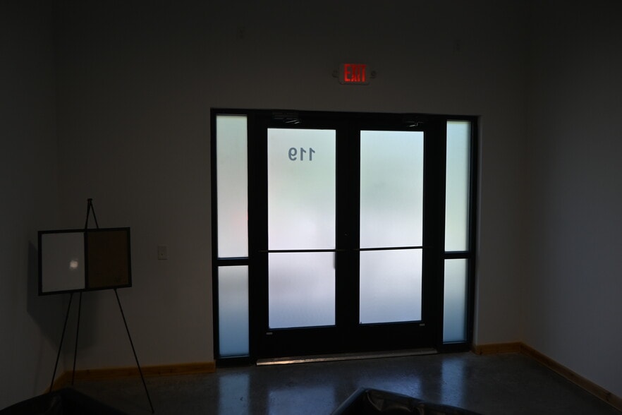 More Photos Of 3370 Rouse Rd, Orlando Storefront For Sale