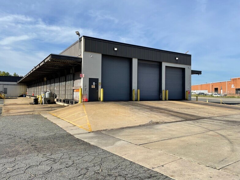 More Photos Of 2320 Beaver Rd, Hyattsville Truck Terminal For Lease