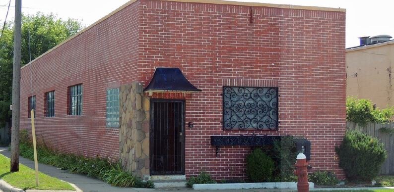 Primary Photo Of 22506 Sherwood Ave, Warren Warehouse For Sale