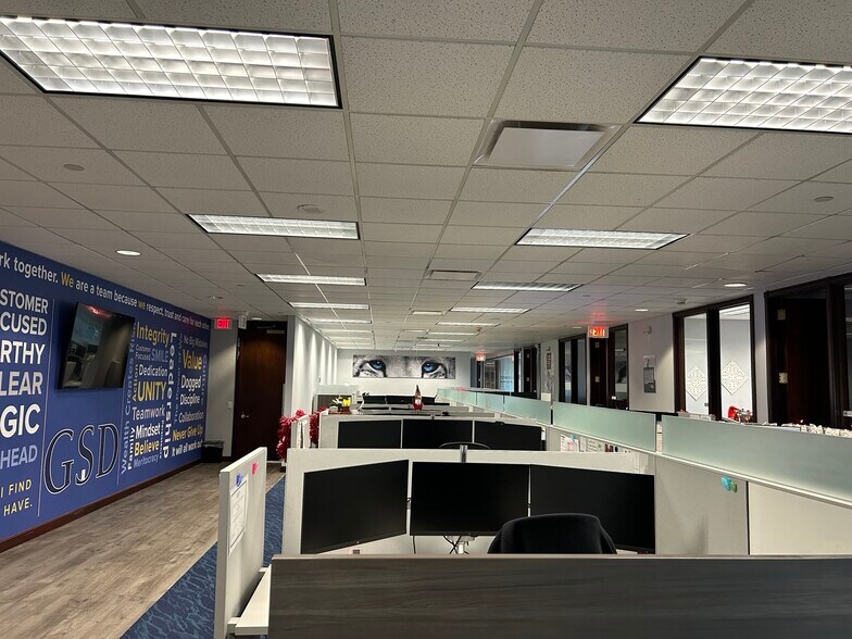 More Photos Of 100 Rialto Pl, Melbourne Office For Lease