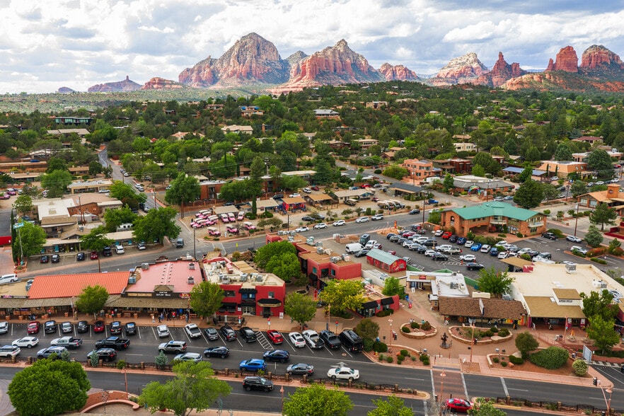 More Photos Of 273 N State Route 89A, Sedona Storefront For Lease