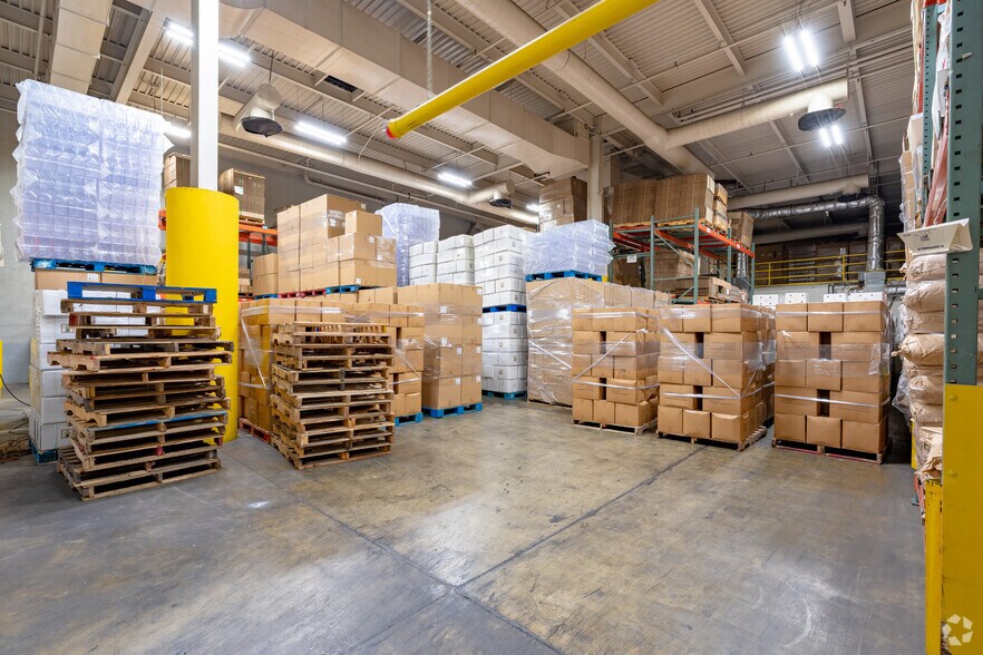 More Photos Of 1731 W San Bernardino Rd, West Covina Warehouse For Sale