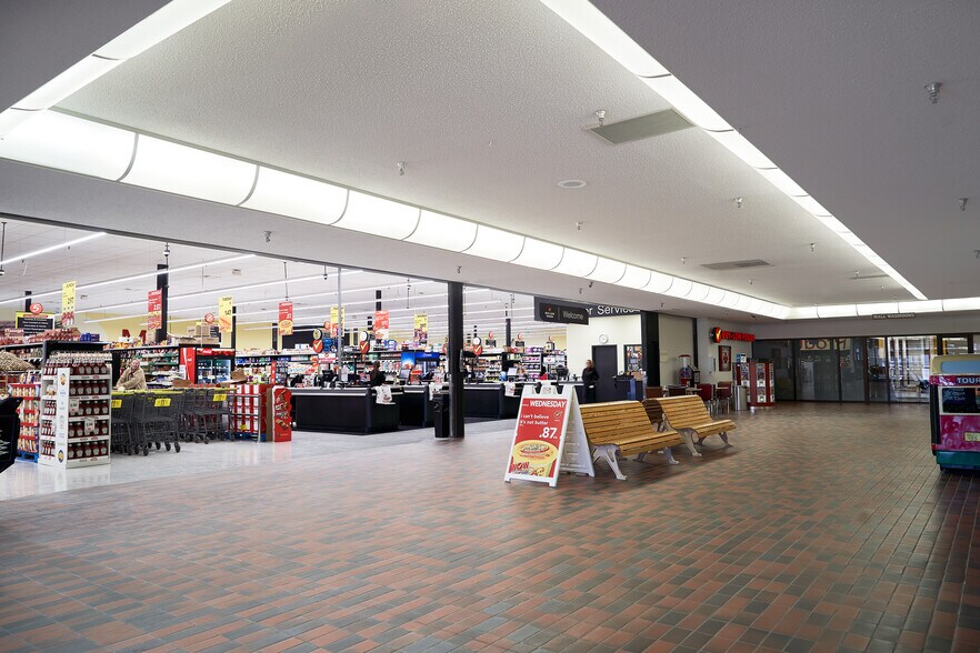 More Photos Of 608 12th Ave E, Kindersley Freestanding For Lease