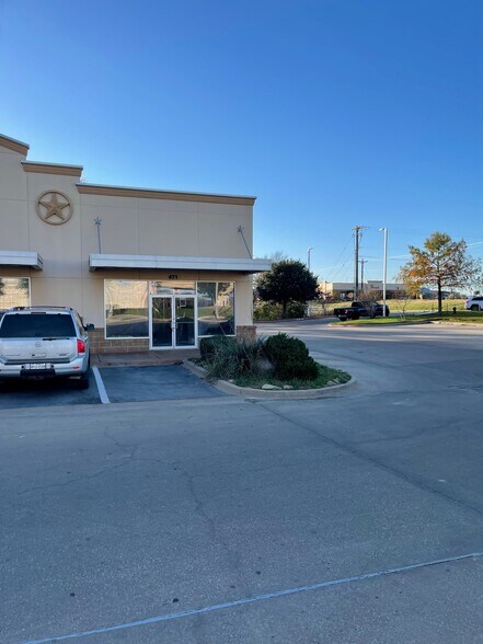 More Photos Of 461 N Harvey Mitchelle Pky, Bryan Service Station For Lease