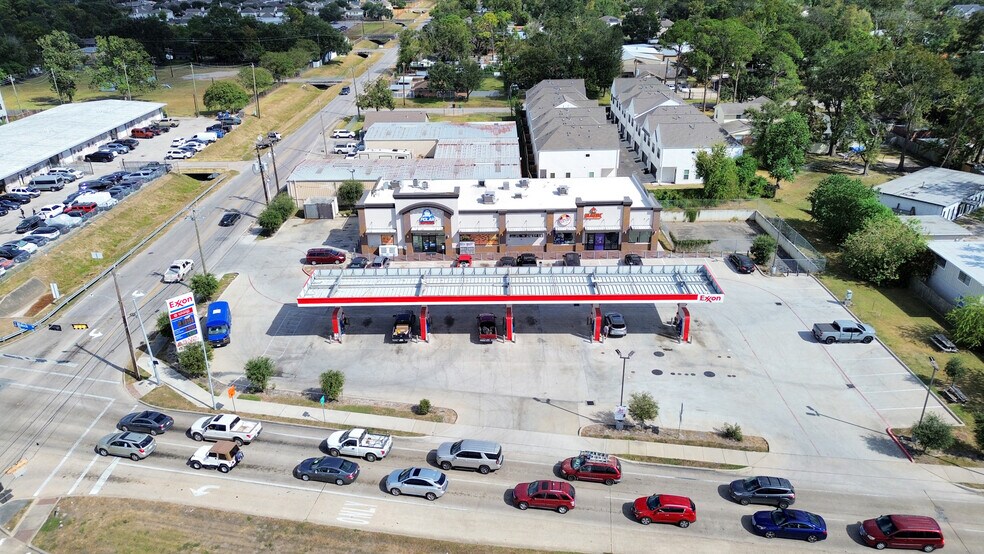 More Photos Of 2340 Blalock Rd, Houston General Retail For Sale