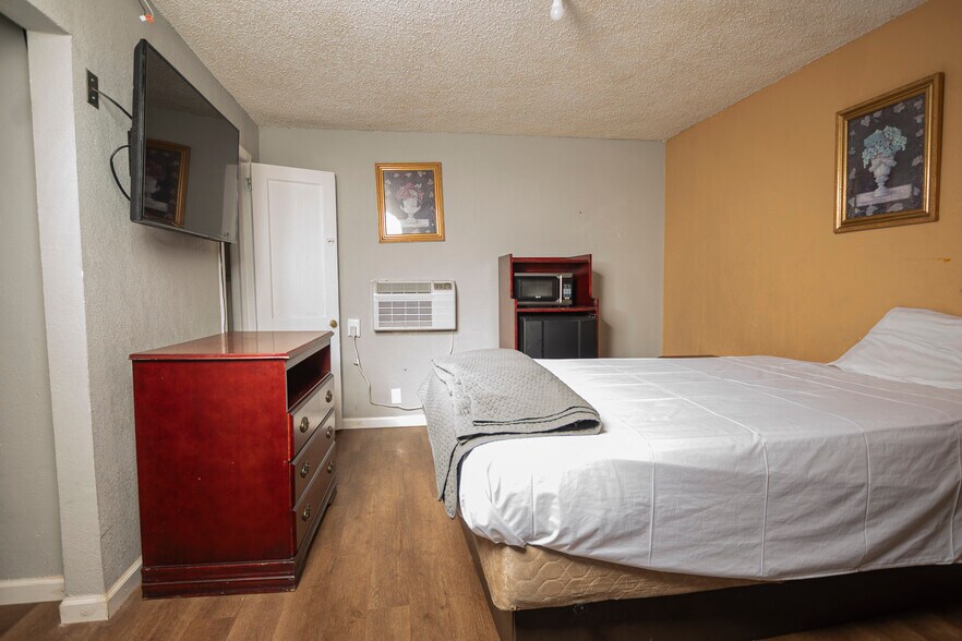 More Photos Of 2805 Bamberg Rd, Orangeburg Hotel For Sale