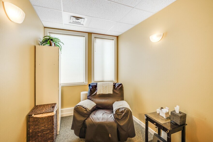 More Photos Of 1712 12th, The Dalles Medical For Sale