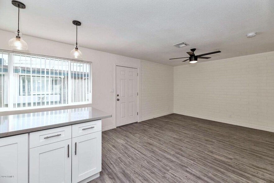 More Photos Of 6725 E Earll Dr, Scottsdale Apartments For Sale