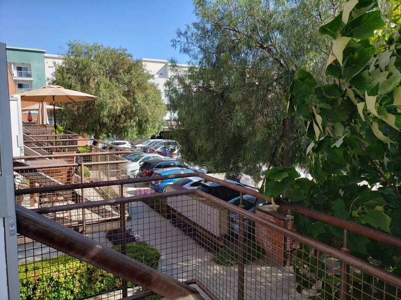 More Photos Of 1800 S Brand Blvd, Glendale Loft Creative Space For Lease