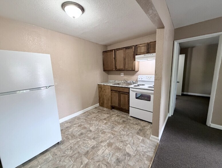 More Photos Of 9639-9640 Diamond Dr, Saint Louis Apartments For Sale