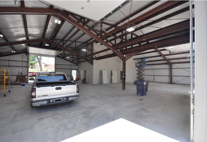 More Photos Of 3850 Itaska St, Saint Louis Industrial For Lease