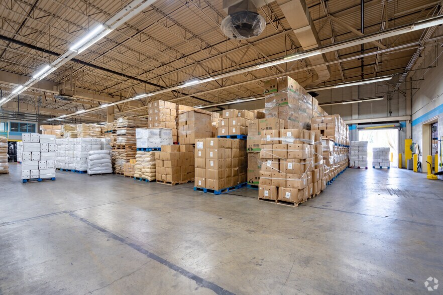 More Photos Of 1731 W San Bernardino Rd, West Covina Warehouse For Sale