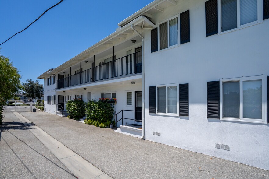 More Photos Of 921-933 W Huntington Dr, Arcadia Apartments For Sale