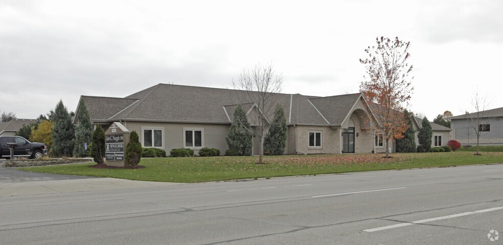 More Photos Of 6220 S 108th St, Hales Corners Office For Lease