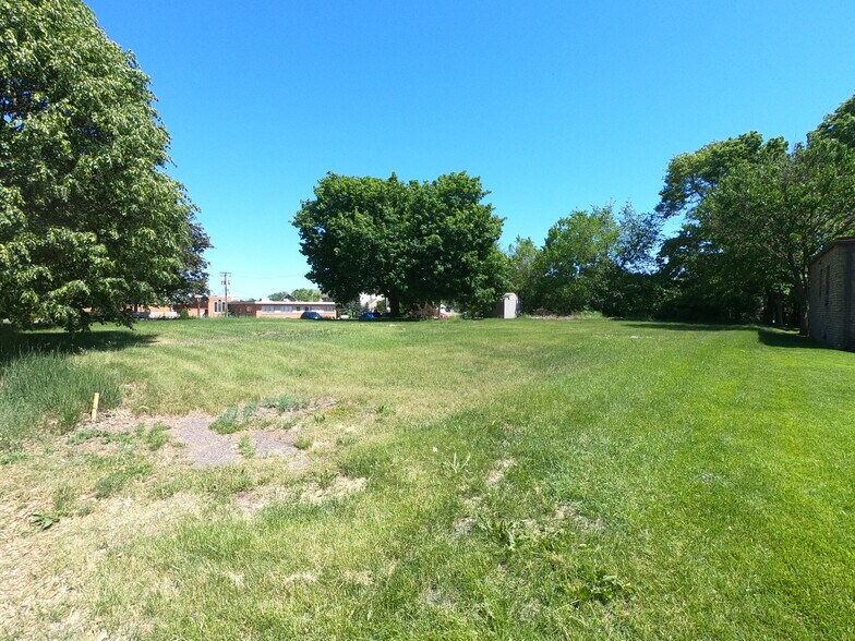 More Photos Of 3978 W Broadway Ave, Robbinsdale Land For Sale