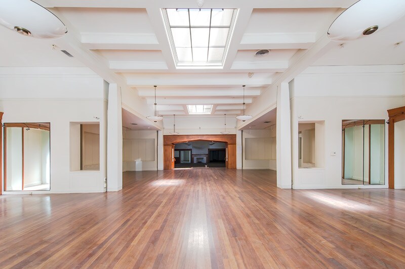 More Photos Of 1426 Burlingame Ave, Burlingame Storefront Retail Residential For Lease