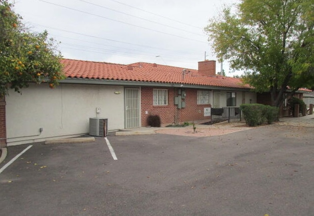 More Photos Of 901 E University Dr, Mesa Shelter For Sale