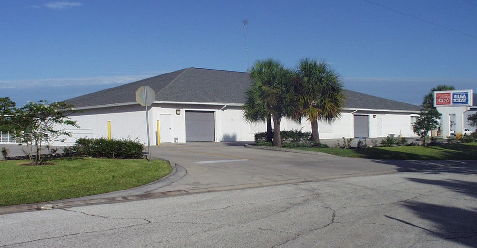 More Photos Of 240 SE Interstate Ct, Palm Bay Warehouse For Sale
