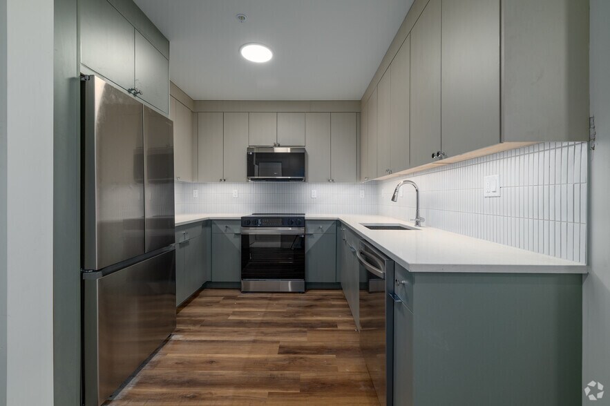 More Photos Of 859-869 Communipaw Ave, Jersey City Apartments For Lease