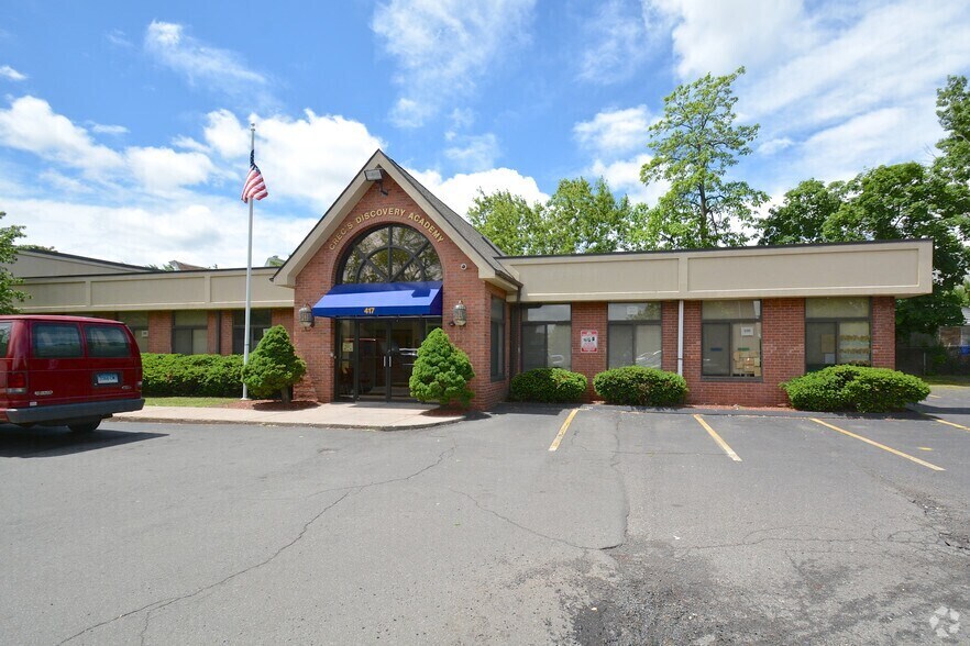 More Photos Of 417-429 Franklin Ave, Hartford Medical For Lease