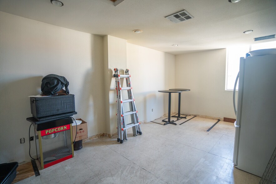 More Photos Of 1321 Sartori Ave, Torrance Storefront Retail Office For Lease
