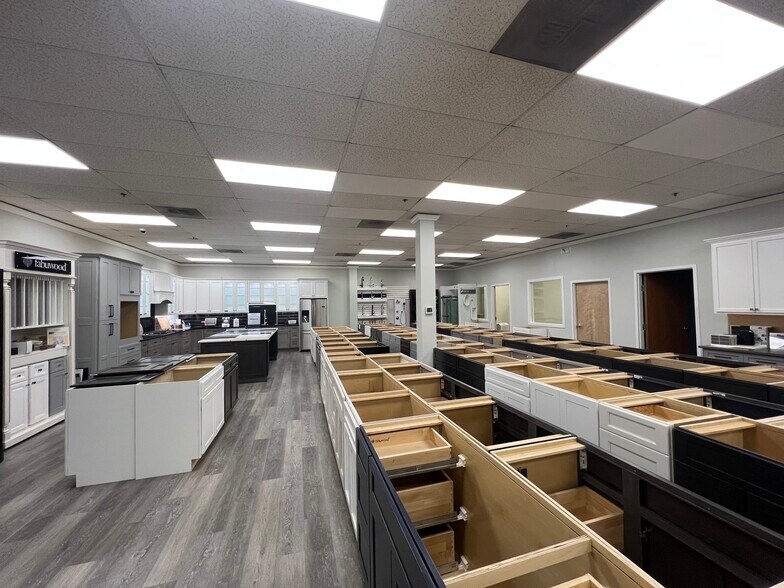 More Photos Of 9208 Enterprise Ct, Manassas Park Warehouse For Sale