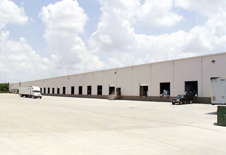 More Photos Of 3751 New York Ave, Arlington Distribution For Lease