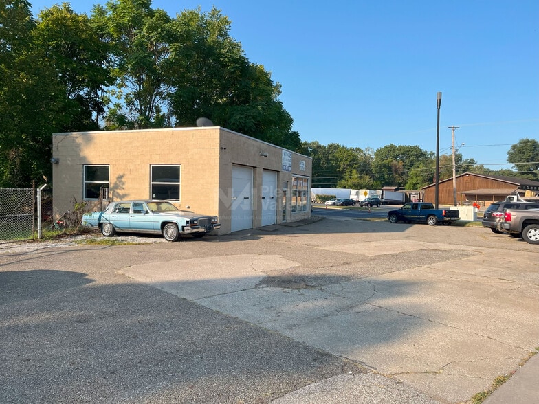 More Photos Of 4061 S Main St, Akron Auto Repair For Sale