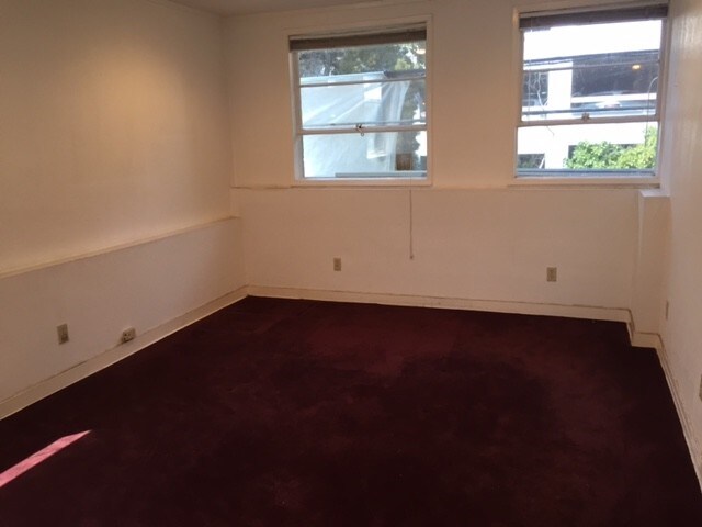 More Photos Of 2929 Summit St, Oakland Office For Lease