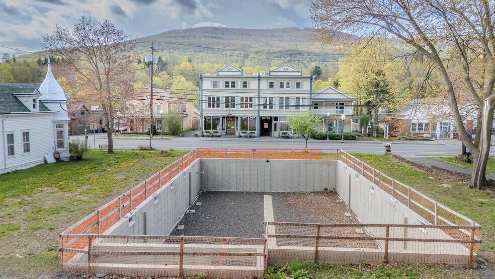 More Photos Of 5364 Sr 23, Windham Flex For Sale