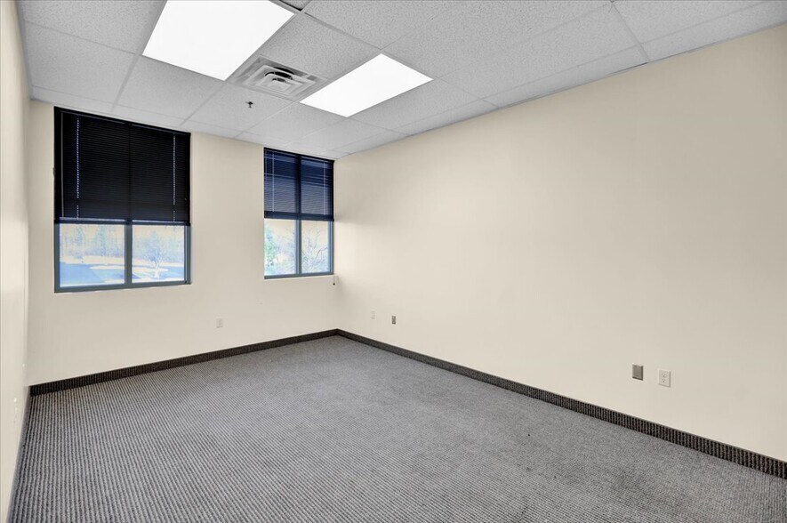 More Photos Of 1350 Broadcasting Rd, Wyomissing Office For Sale