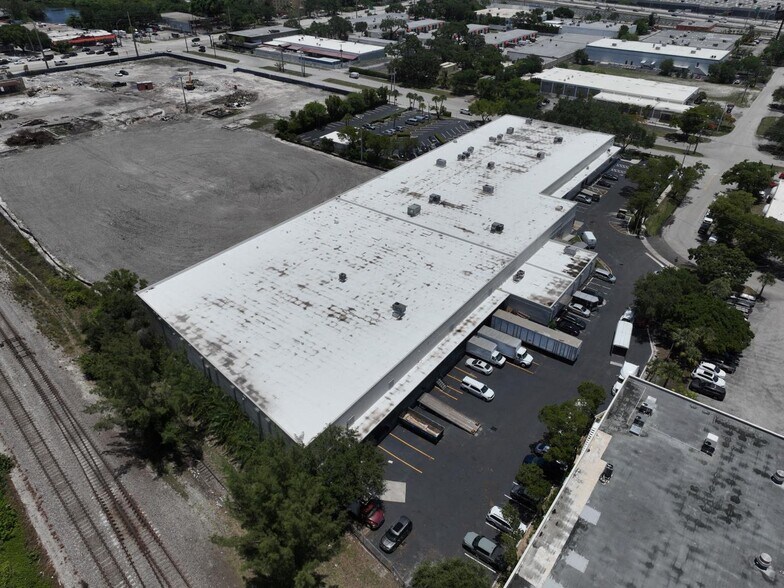 More Photos Of 4200 N 29th Ave, Hollywood Unknown For Lease