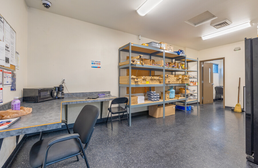 More Photos Of 3930 W State St, Boise Auto Repair For Sale