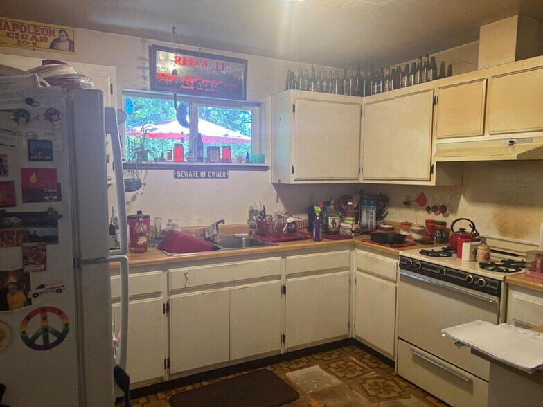 More Photos Of 15574 Hinton Rd, Pioneer Land For Sale