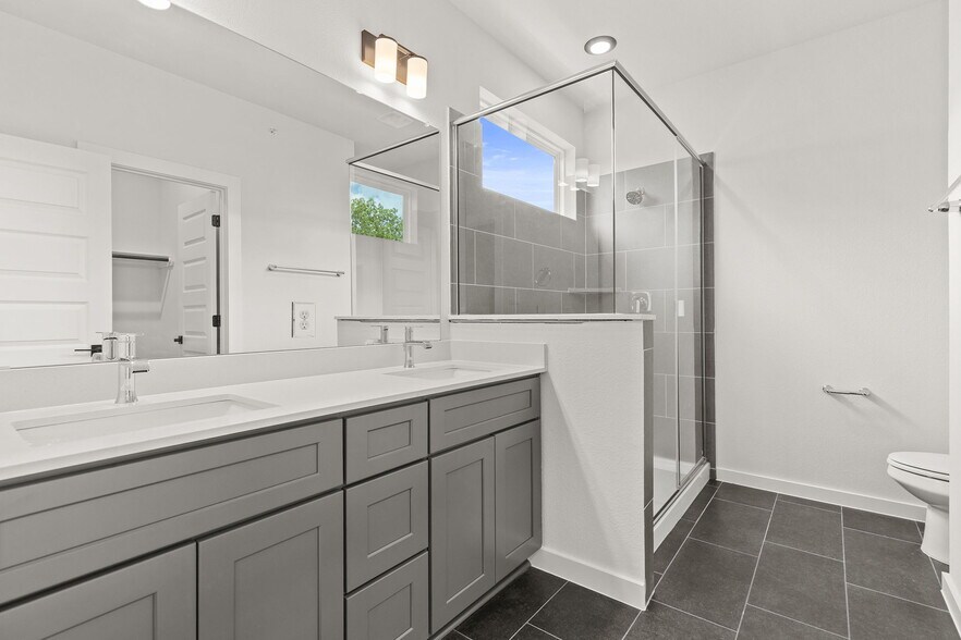 More Photos Of 2600 Gattis School Rd, Round Rock Apartments For Sale