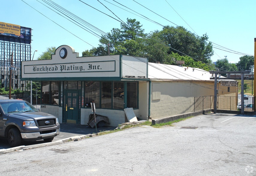 Primary Photo Of 2065 Piedmont Rd NE, Atlanta Freestanding For Sale