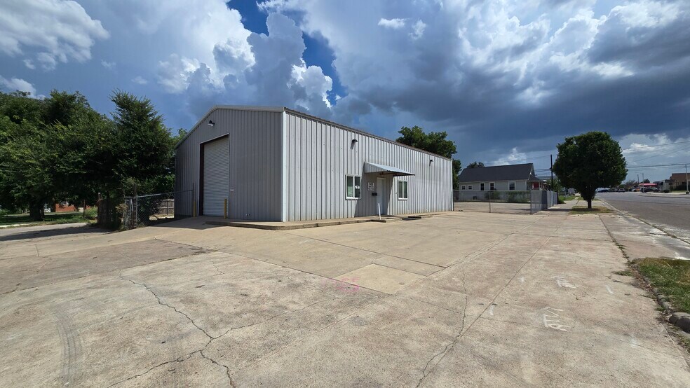 More Photos Of 503 S 1st St, Temple Warehouse For Lease
