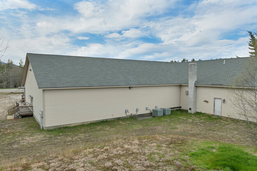 More Photos Of 1210 White Mountain Hwy, Ossipee Freestanding For Sale