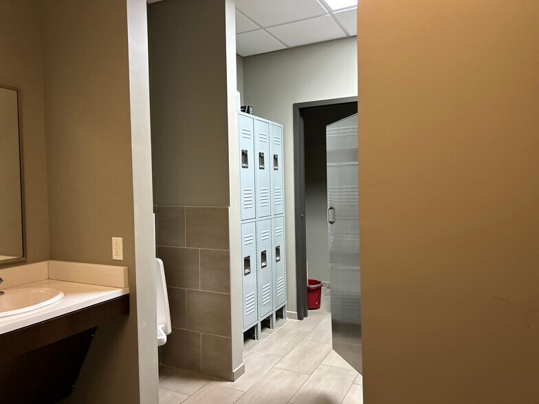 More Photos Of 310 Billingsly Ct, Franklin Medical For Sale