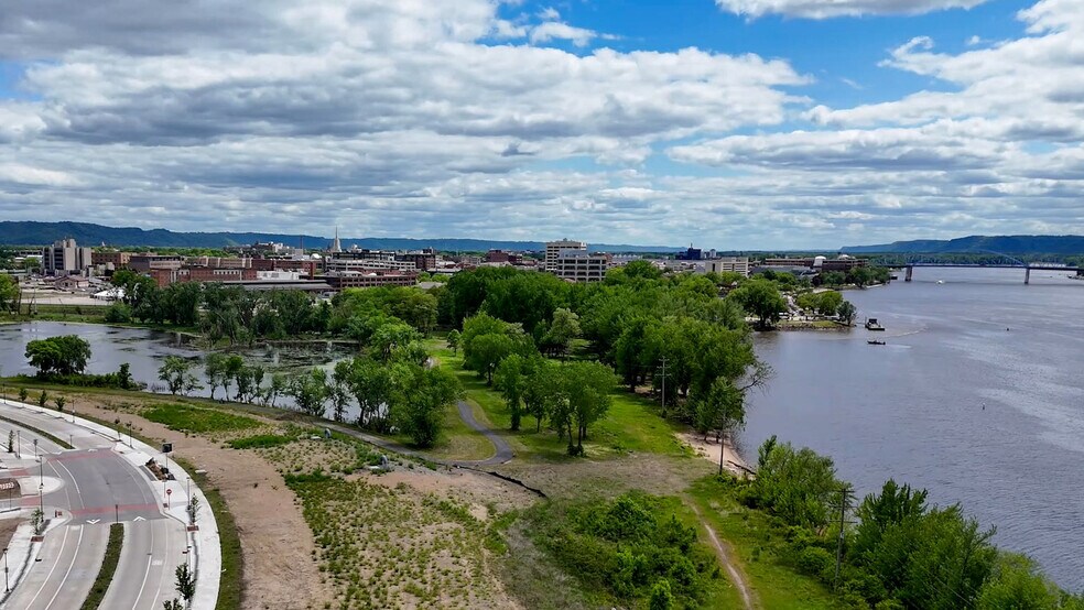 More Photos Of 55 River Bend Rd, La Crosse Apartments For Lease