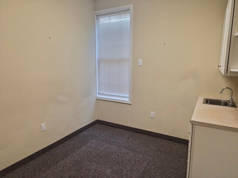 More Photos Of 220 Brighton Rd, Cape May Court House Office For Sale