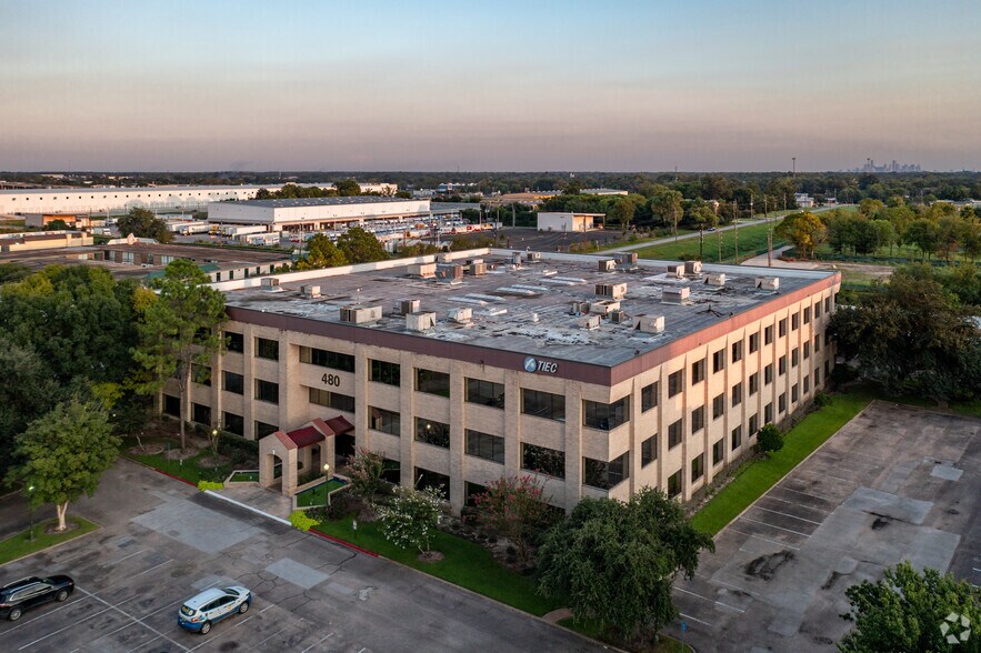 More Photos Of 480 N Sam Houston Pky E, Houston Office For Lease