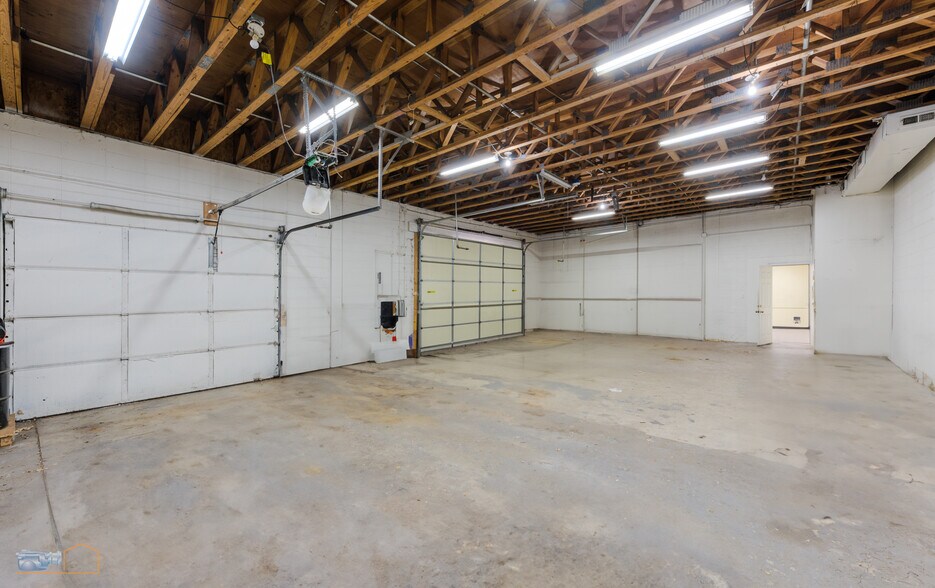 More Photos Of 1243 S Sherman Dr, Longmont Warehouse For Lease