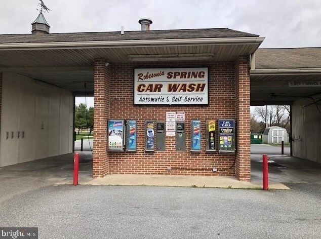 More Photos Of 4 Hyneman Ln, Robesonia Carwash For Sale