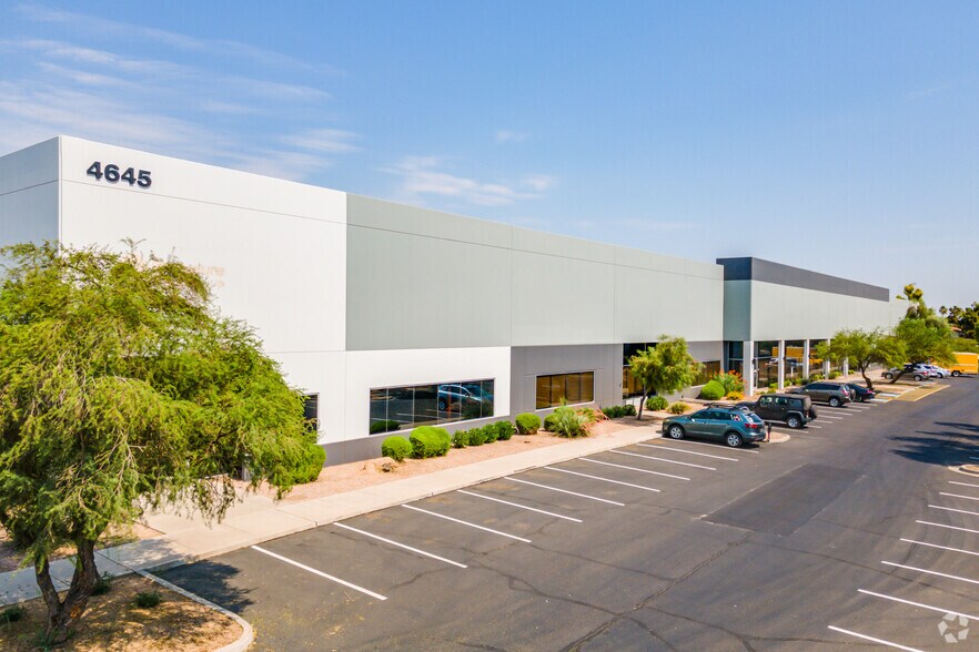 More Photos Of 4645 W McDowell Rd, Phoenix Warehouse For Lease
