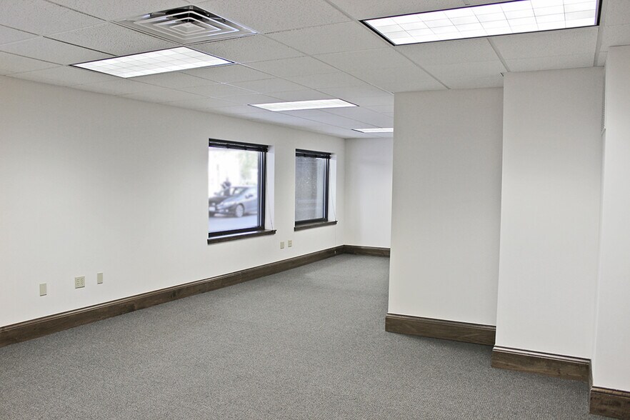 More Photos Of 100 S College Ave, Bloomington Office For Lease