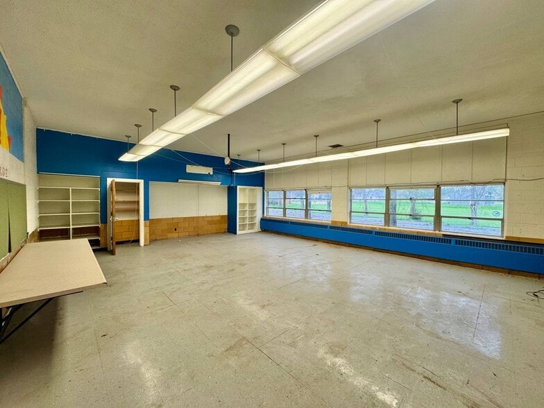 More Photos Of 111 W College Ave, Shelbina Schools For Sale